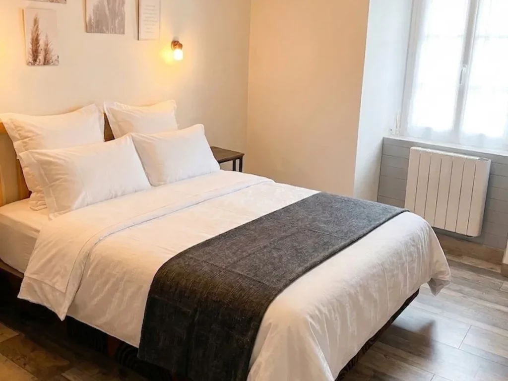 Chambre du Domaine Le Clos des Biches à Manteyer