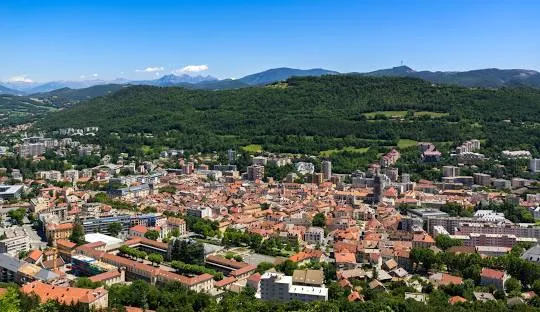 La ville de Gap vue des hauteurs